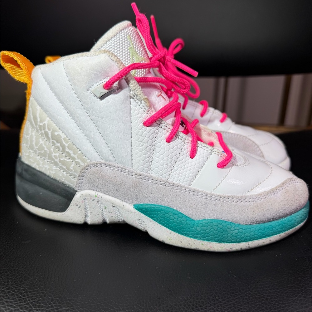 Nike Air Jordan 12 Retro Kids Sz 13C like new condition!